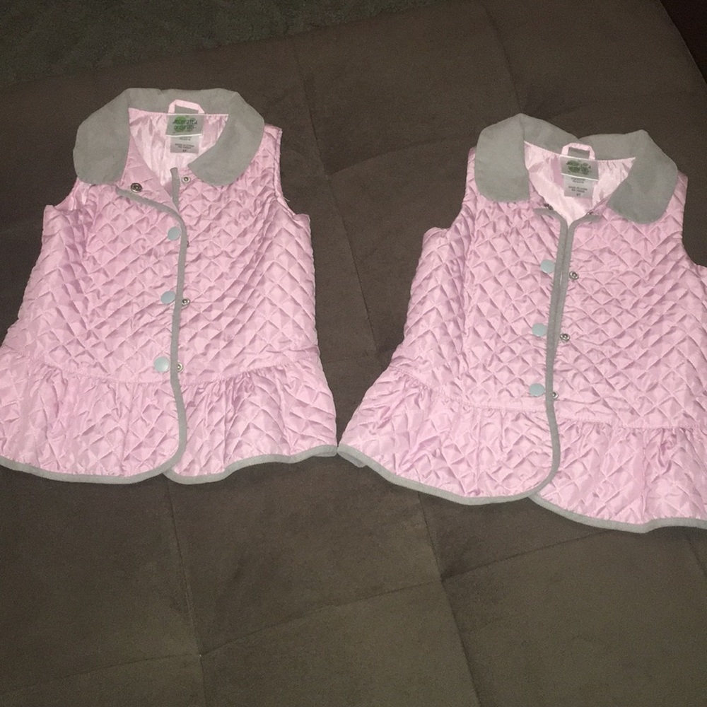 Twin girls’ pink vests. Set of 2. Size 3t